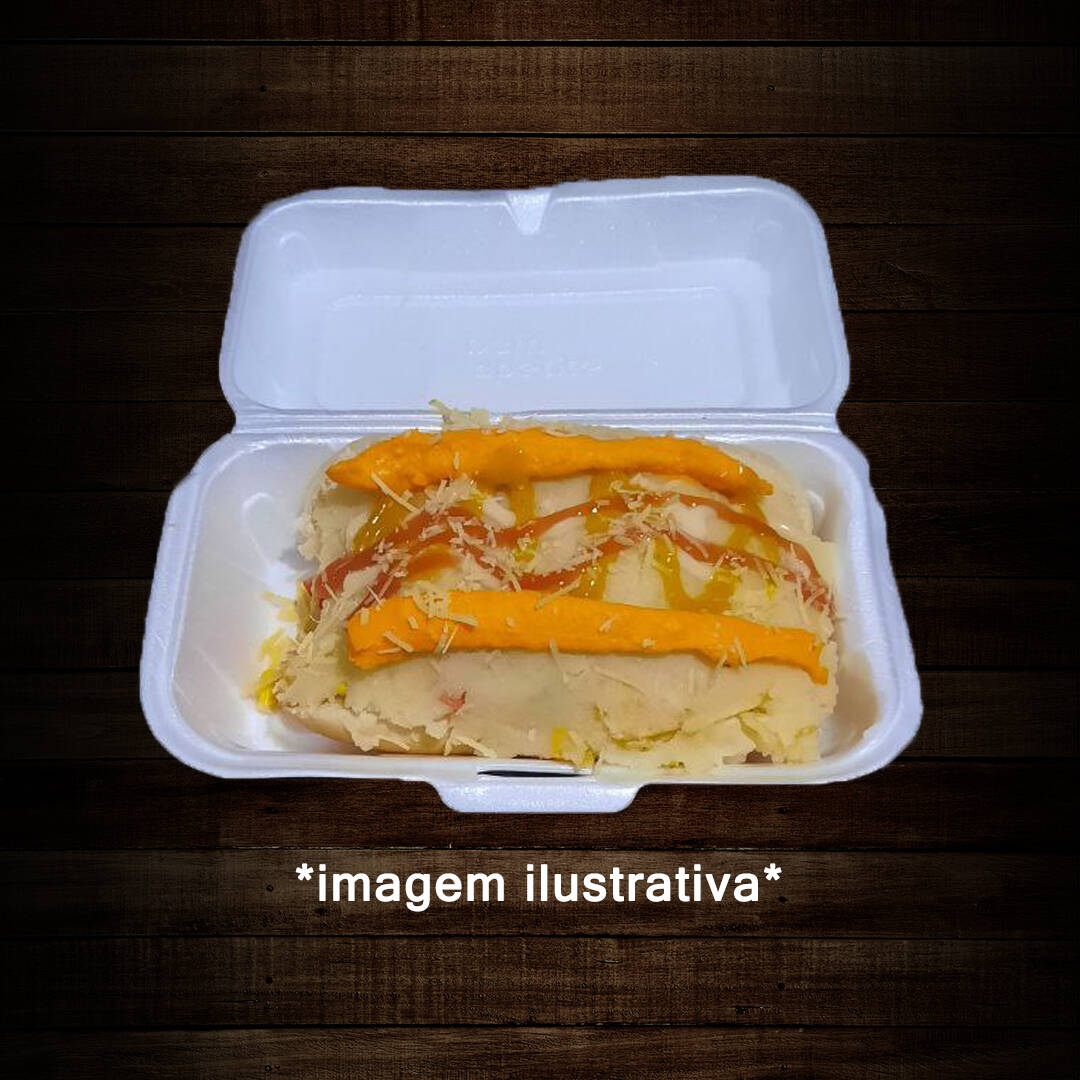 Saboreie nosso 'Cachorro Quente Completo', uma especialidade que oferece a opção de um pão de banha ou um pão francês, com Uma Salsicha Sadia, Vinagrete, Milho, Batata Palha, Purê, Cheddar, Ketchup, Mostarda e Queijo Ralado.