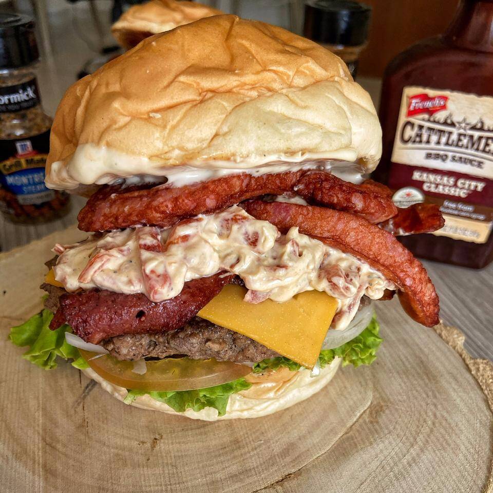 Atlantic Burger Company + Papas + Bebidas