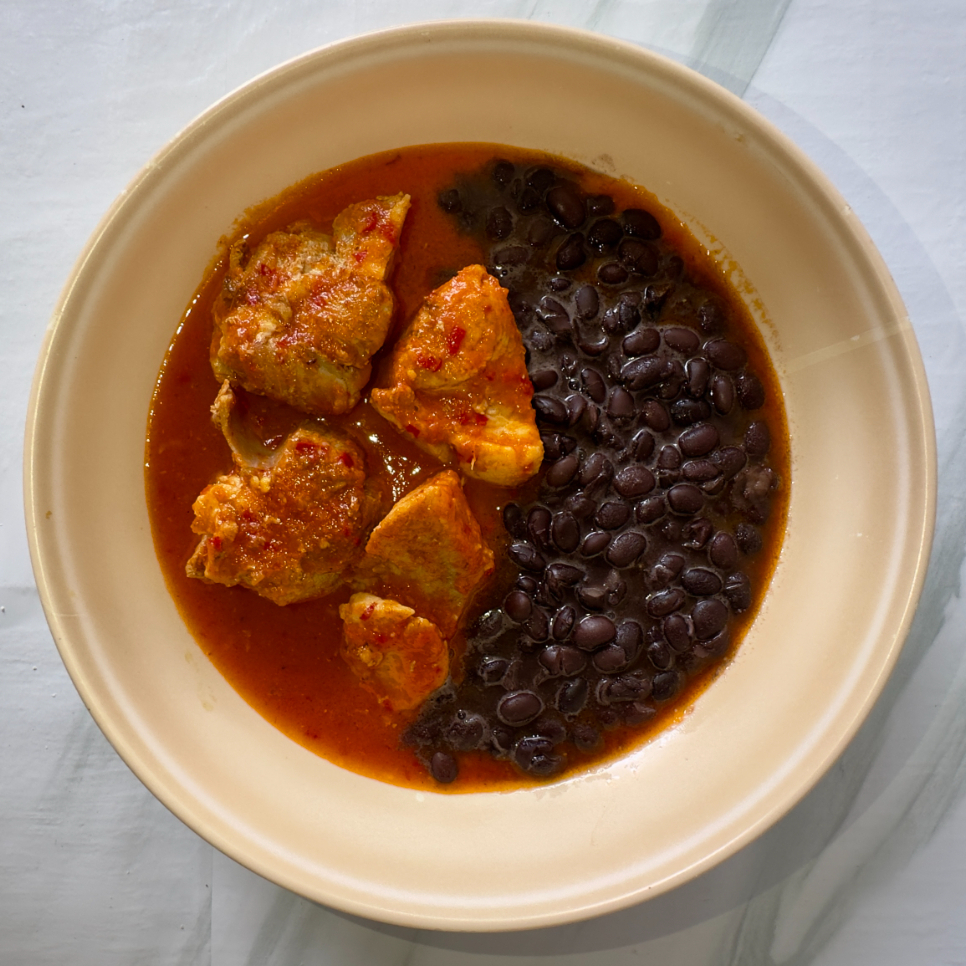 Cerdo en Salsa Roja o Verde