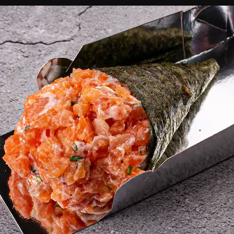 Salmão, shari, cream cheese, nori e cebolinha