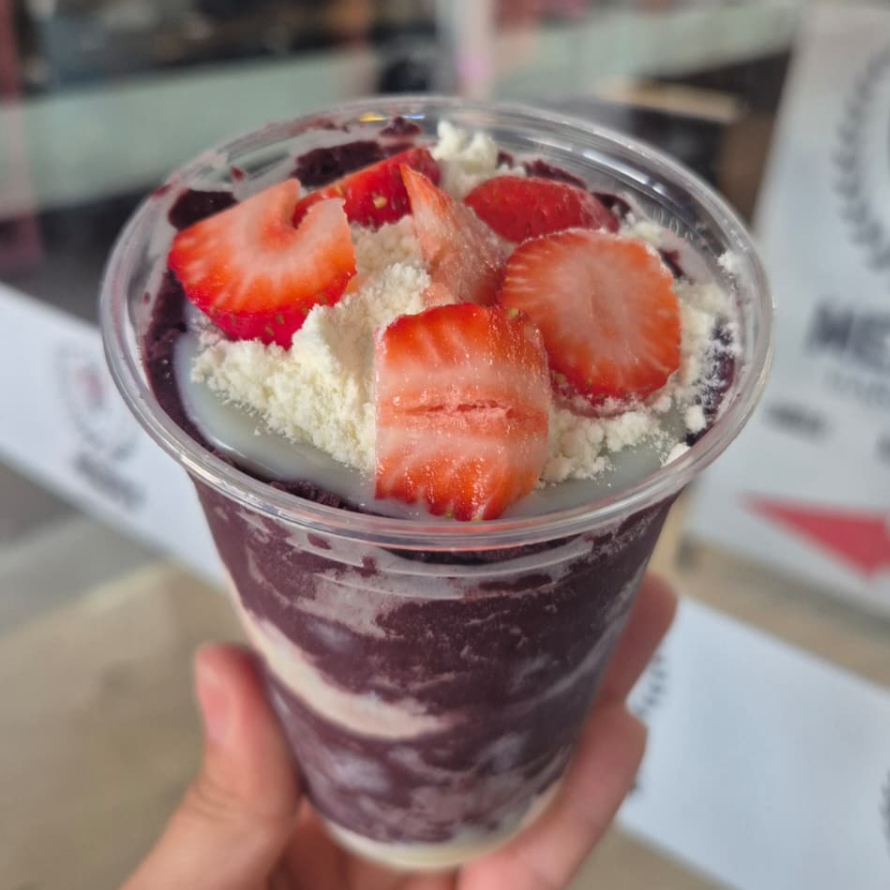 2 copos de Açaí de 300ml com seus adicionais preferidos, escolha: