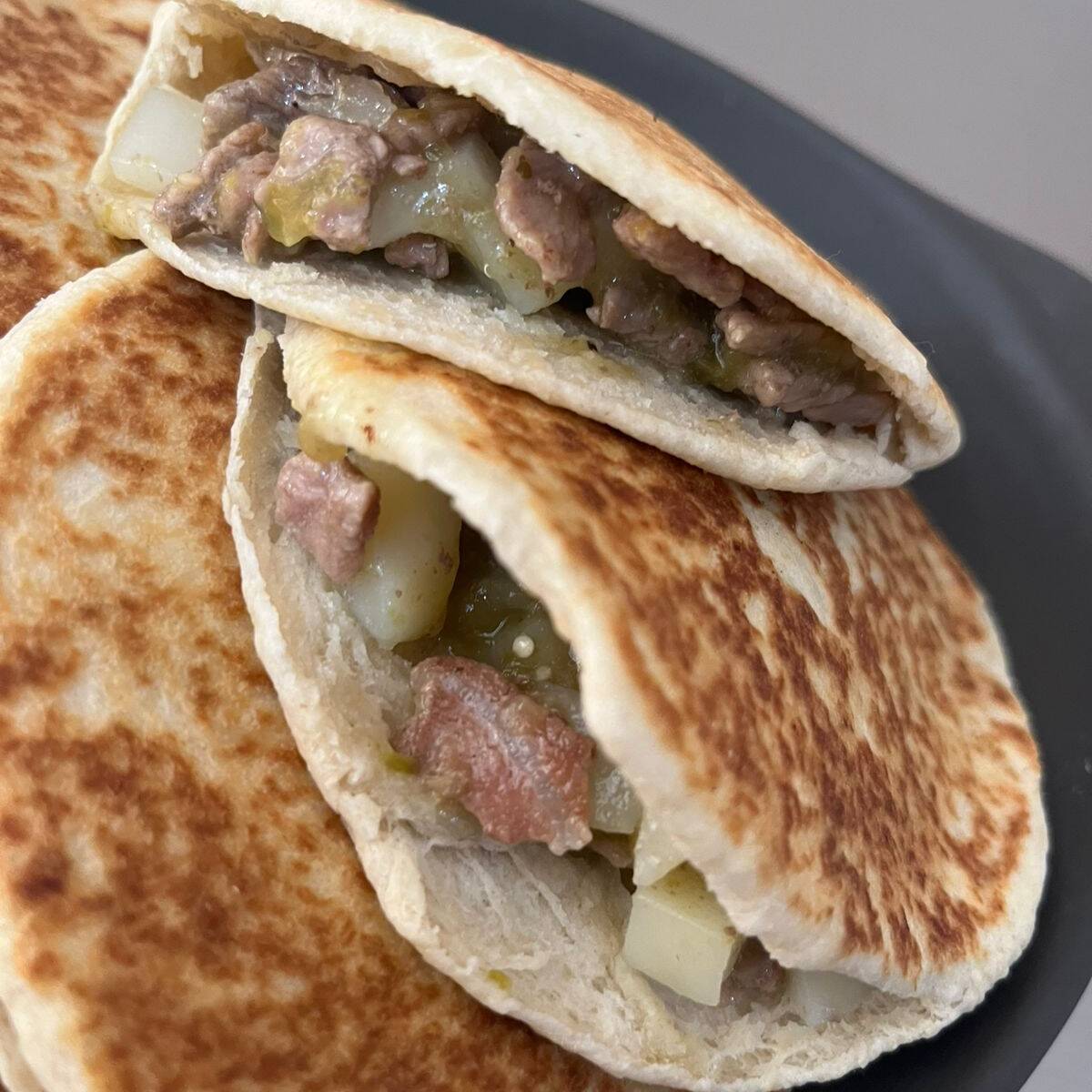 Gordita de Guisado de Res