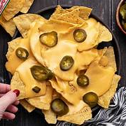Papas Fritas con Queso y Chiles