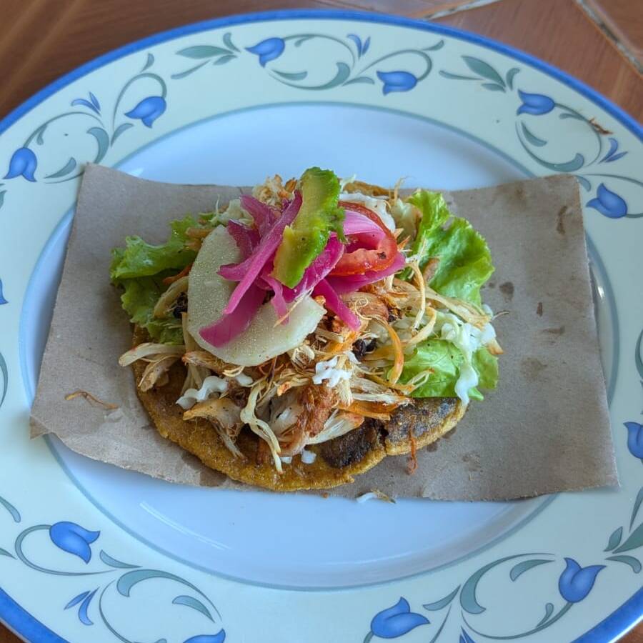 Panucho de Pollo Asado