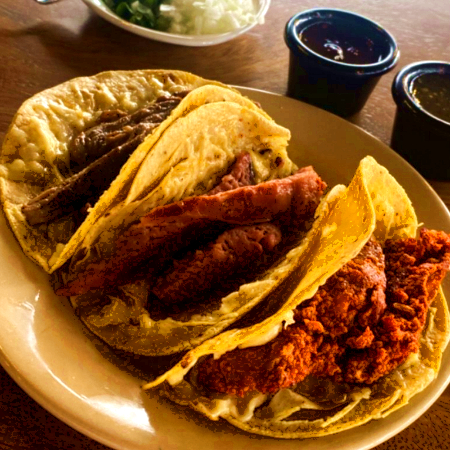 QUESADILLAS EL 15