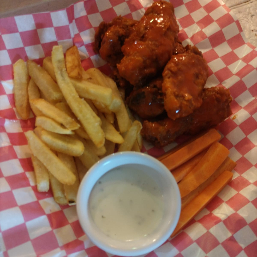 8pz alitas + papas