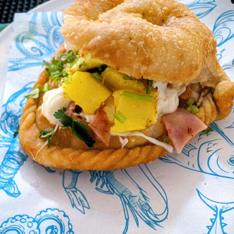 Empanada Hawaina