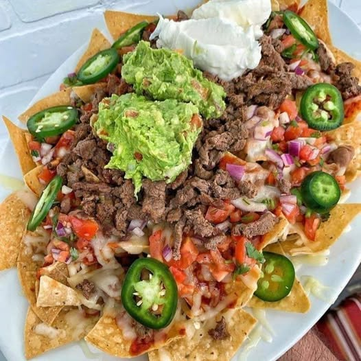 Nachos con Carne Asada