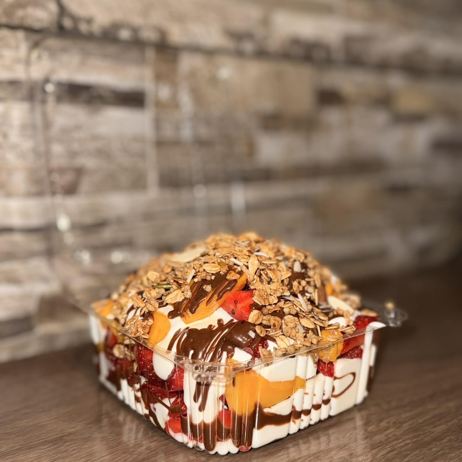 Charola Grande Fresas con Crema