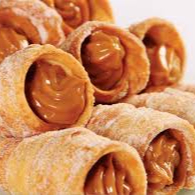 Canudinho crocante recheado com doce de leite cremoso. Doce simples, irresistível e com gostinho de infância!