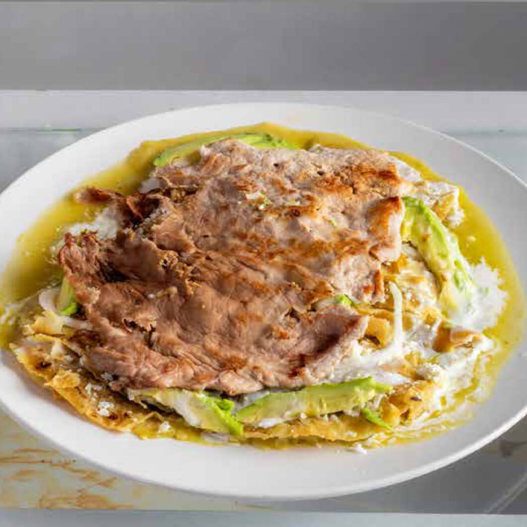 CHILAQUILES C/BISTECK
