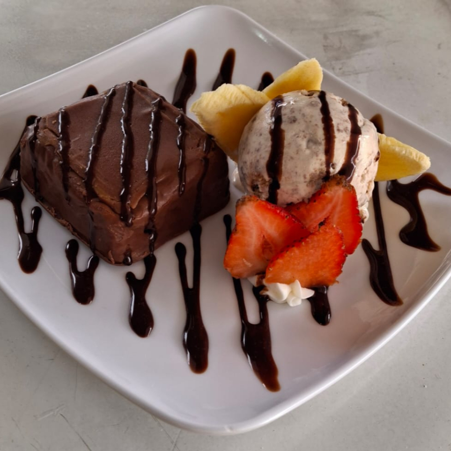 Brownie con Helado Tradicional