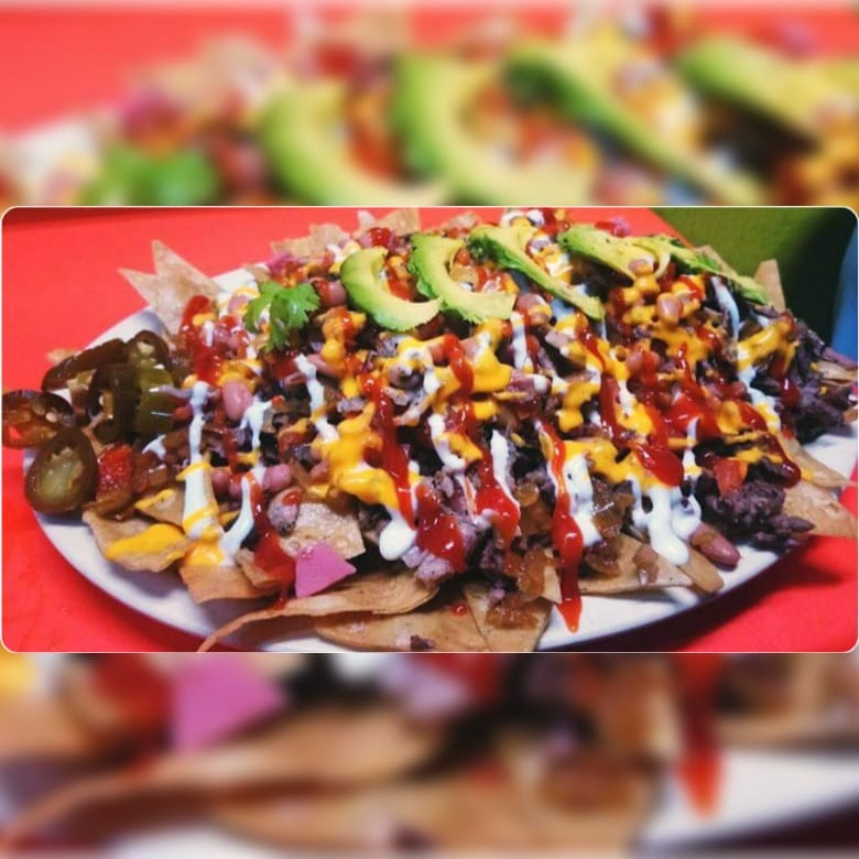 Nachos con Carne Asada