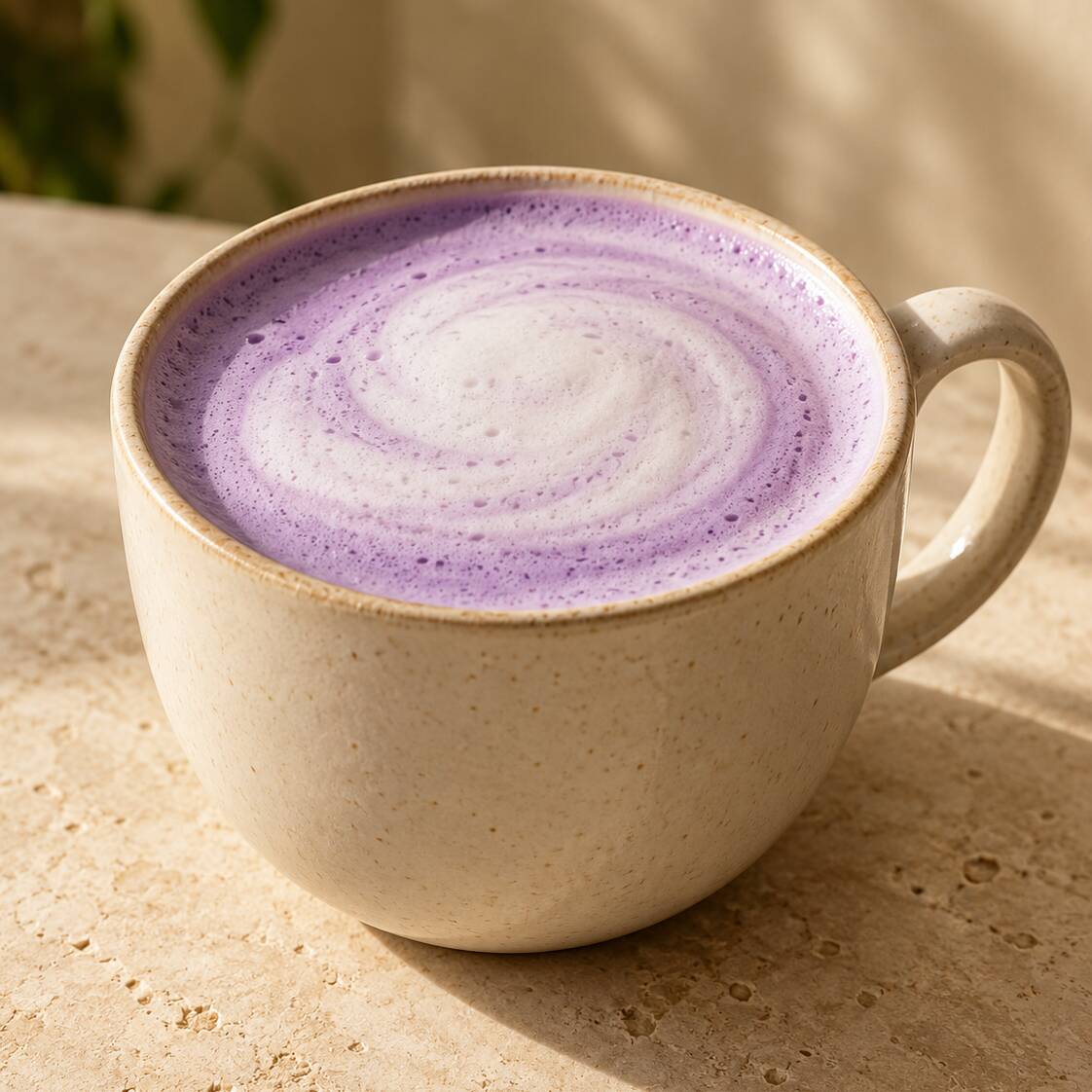 Taro Latte Caliente