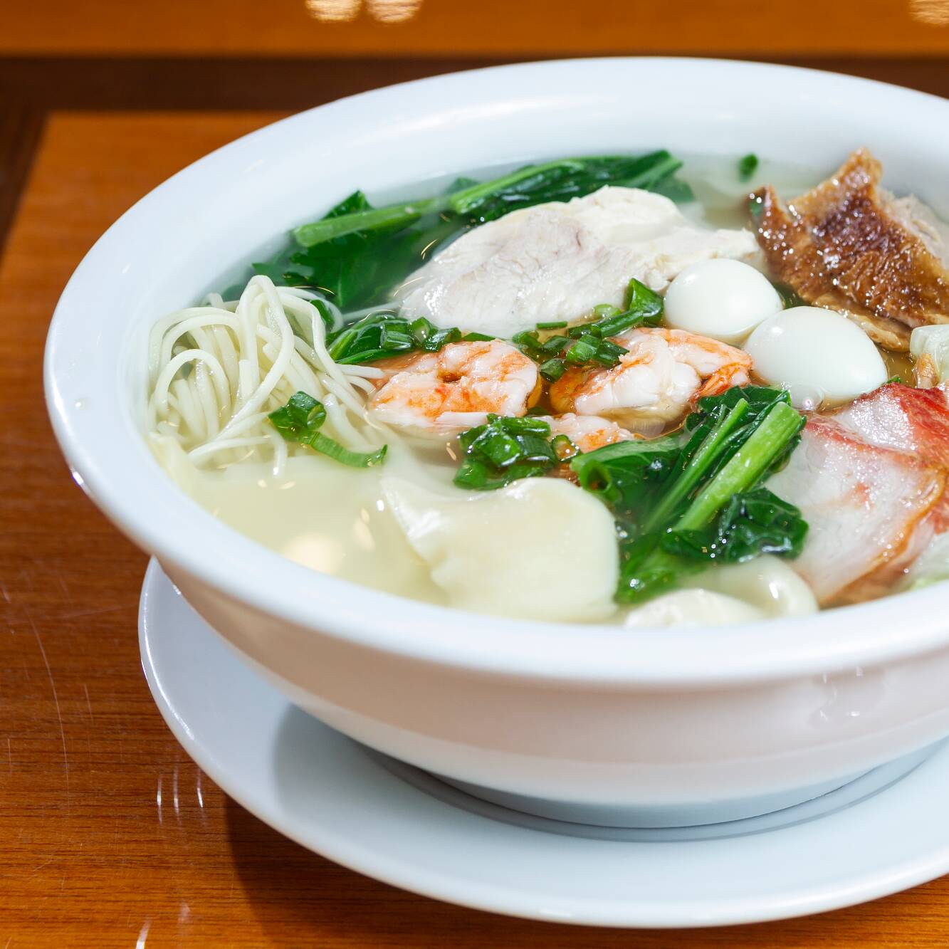 Sopa Wantán Especial