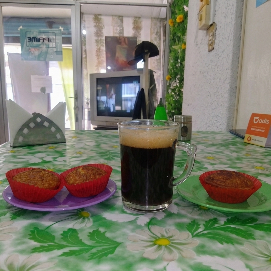 3 Panquecitos y Café