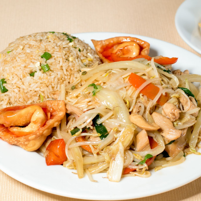 Combinado de Pollo + Chaufa + Entrada