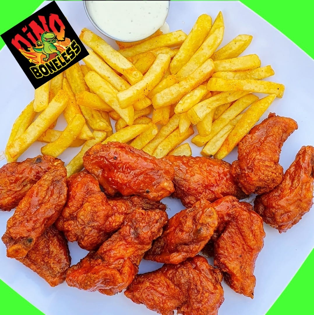 8 Alitas (Salsa a Elegir) + Papas+ Aderezo