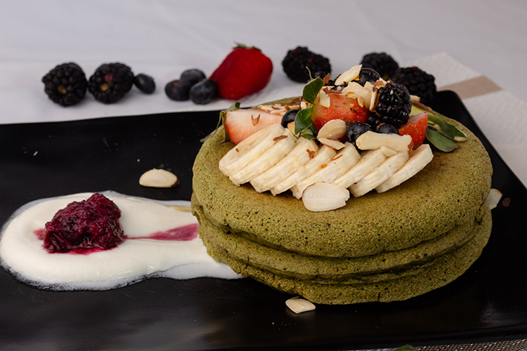 HOT CAKES MATCHA