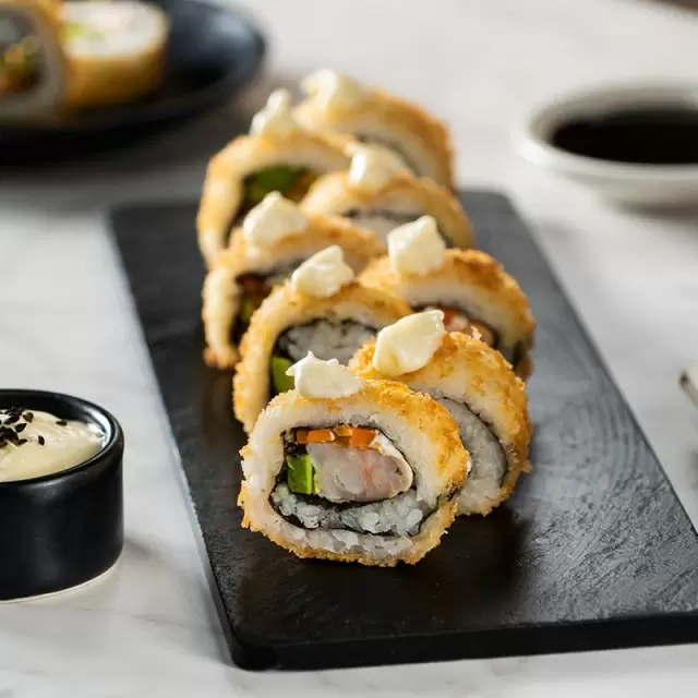 SUSHI EMPANIZADO