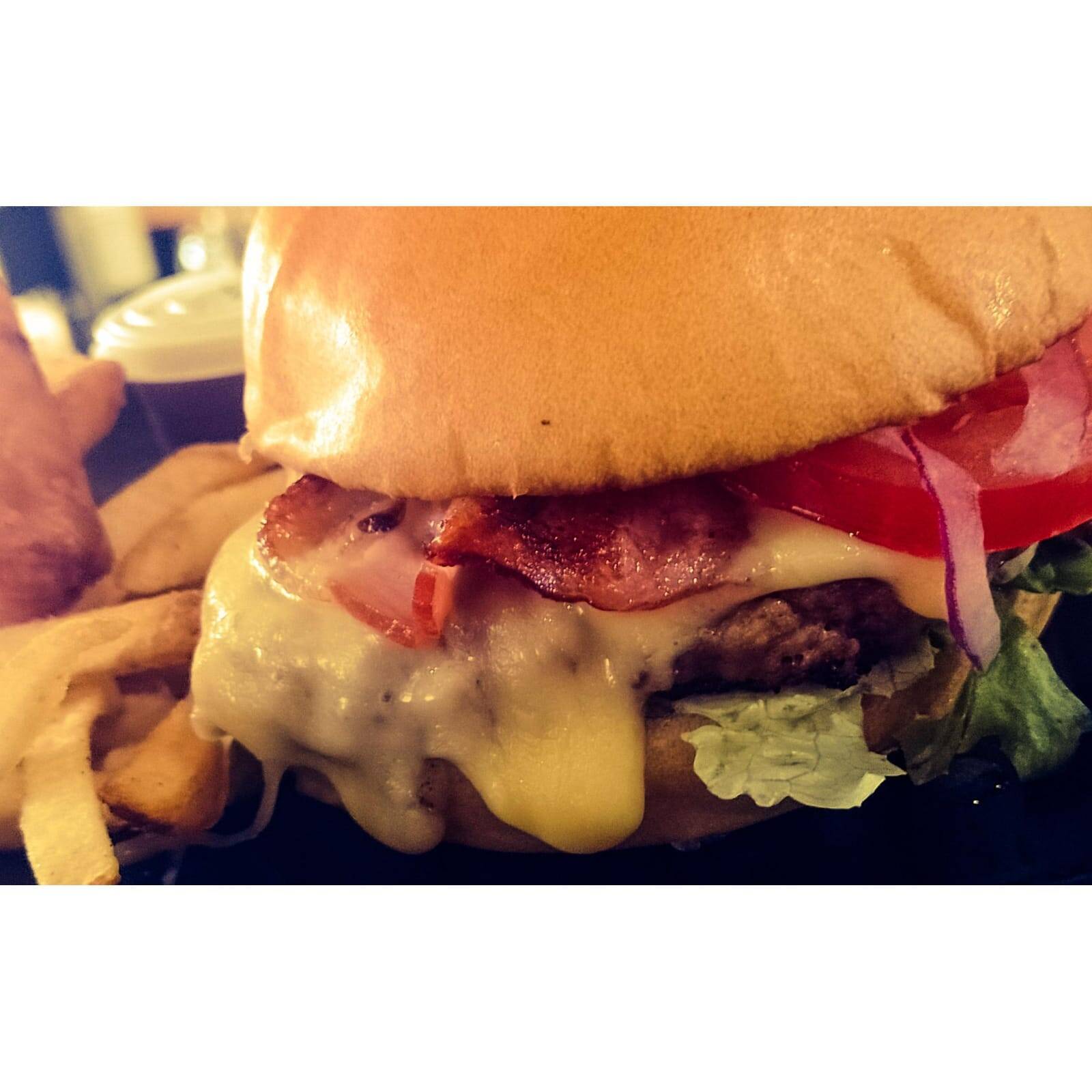 HAMBURGUESA DE RES