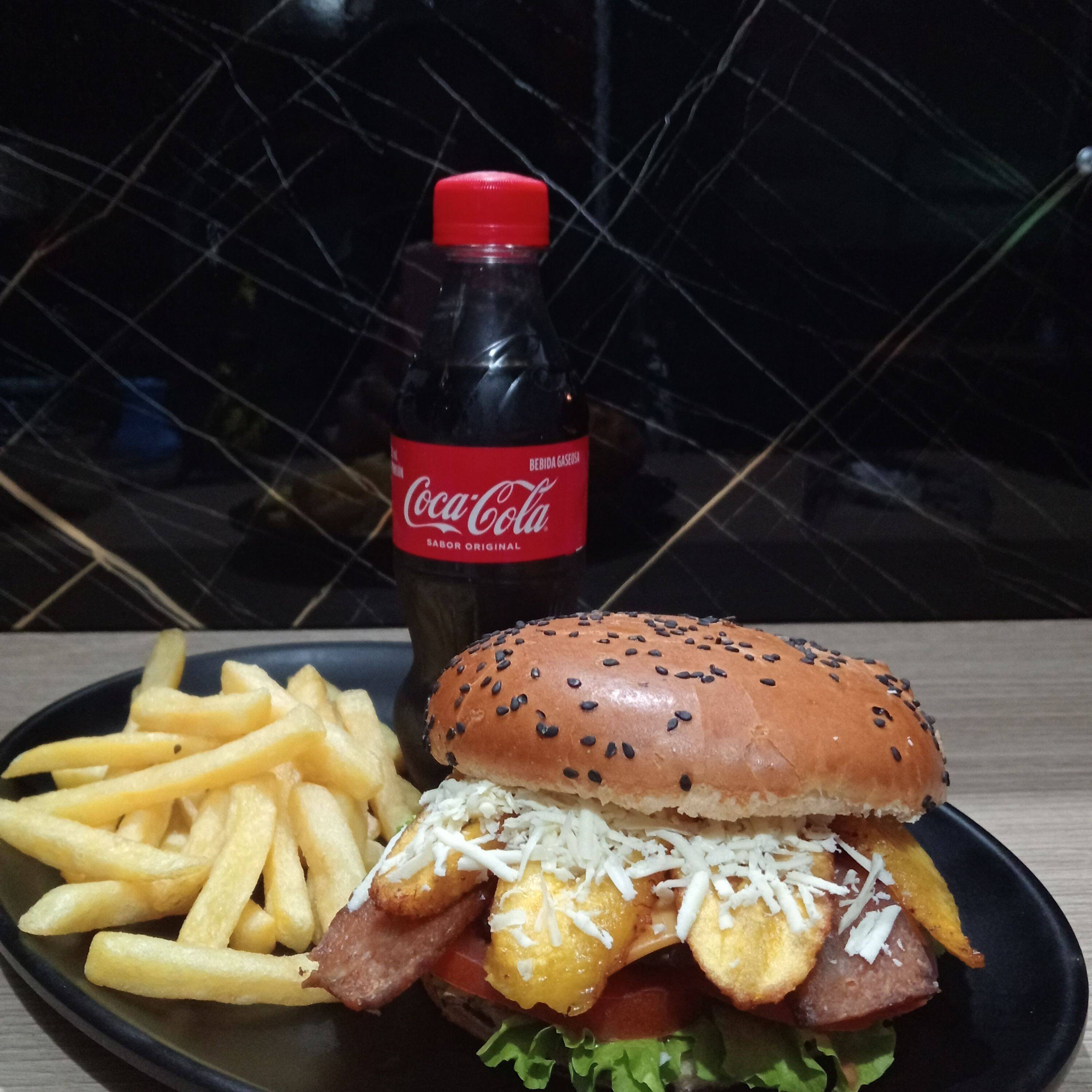 Combo Hamburguesa Madurita