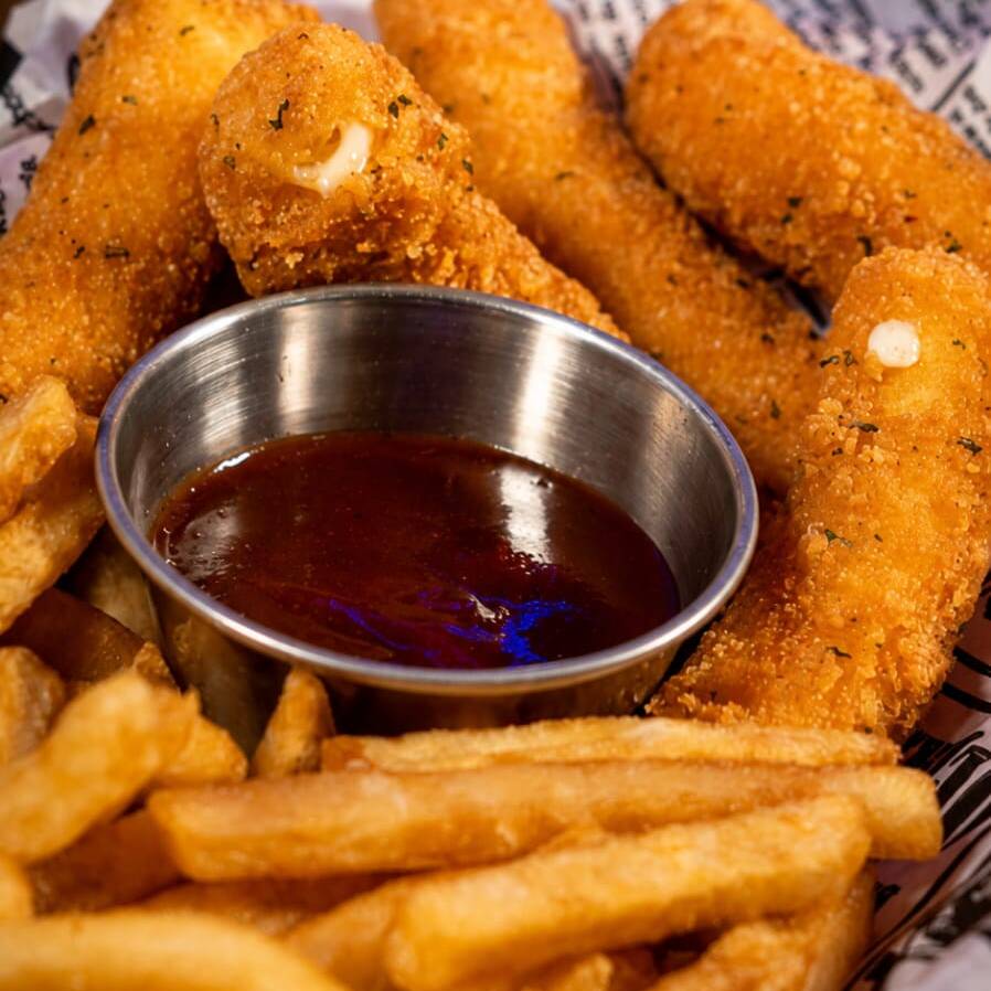6 Dedos de queso empanizado, con papas gratis