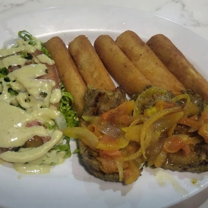 EJECUTIVO CARNE EN BISTEC