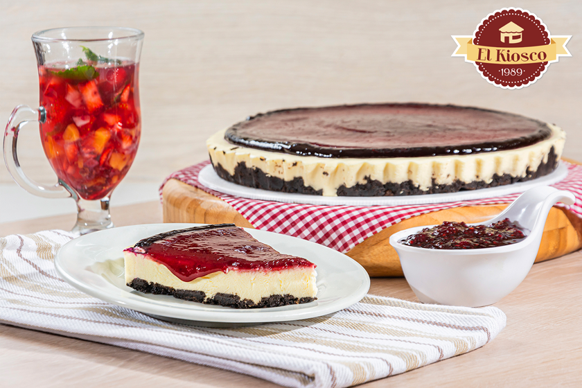 Cheesecake de Oreo con Mora Completo