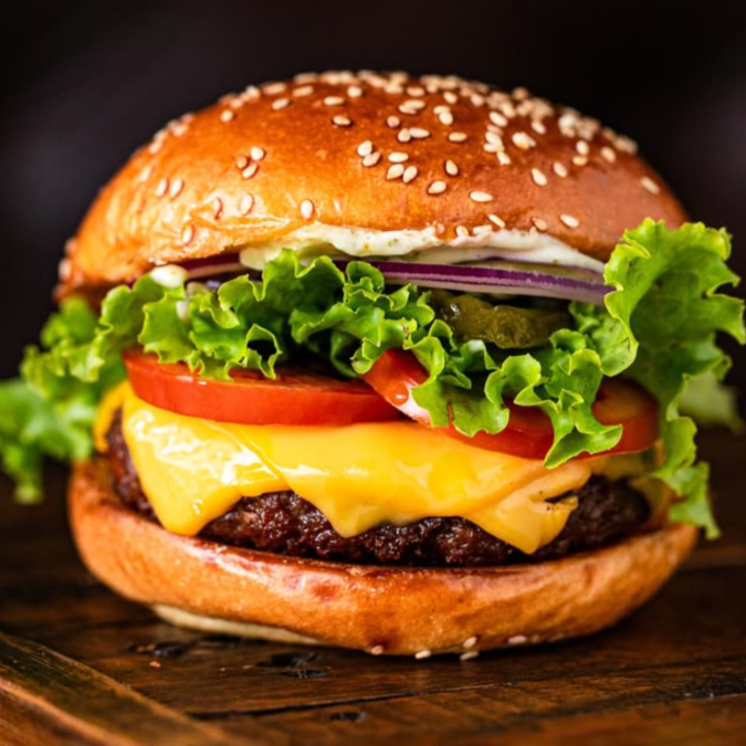 Chesse Burguer Jr + Papas + Bebida