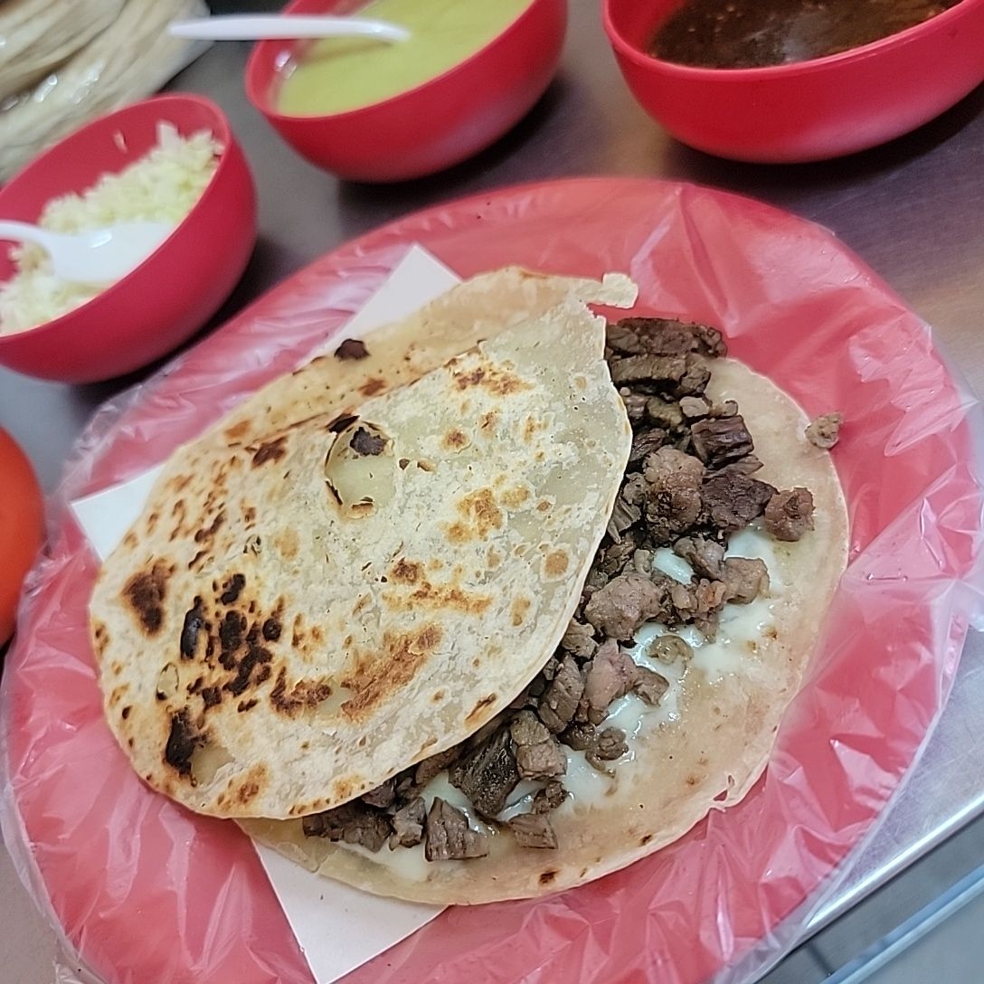 Combo Sincronizada con Carne + Coca Cola