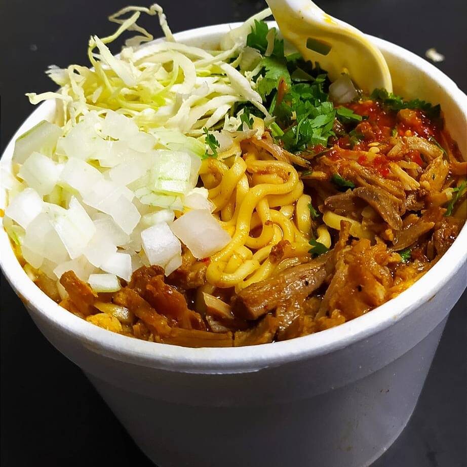 1/2birriamen + 1 Quesabirria de Maiz(1pieza)