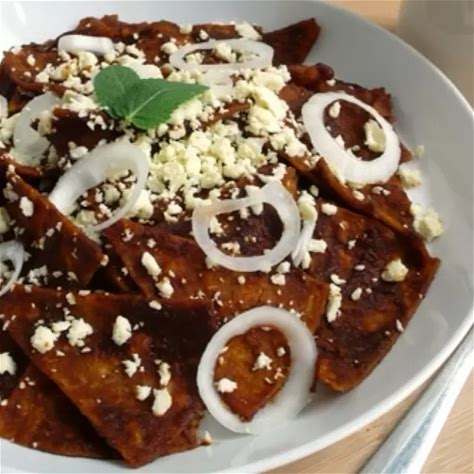 chilaquiles con mole