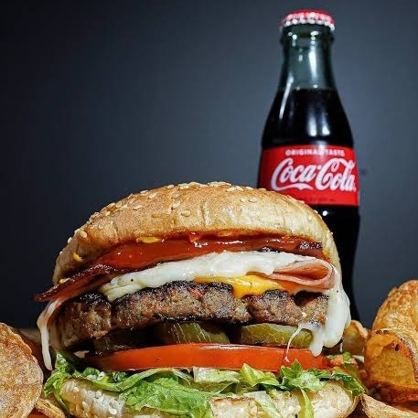 Pizzaburguer + Coca 🍔