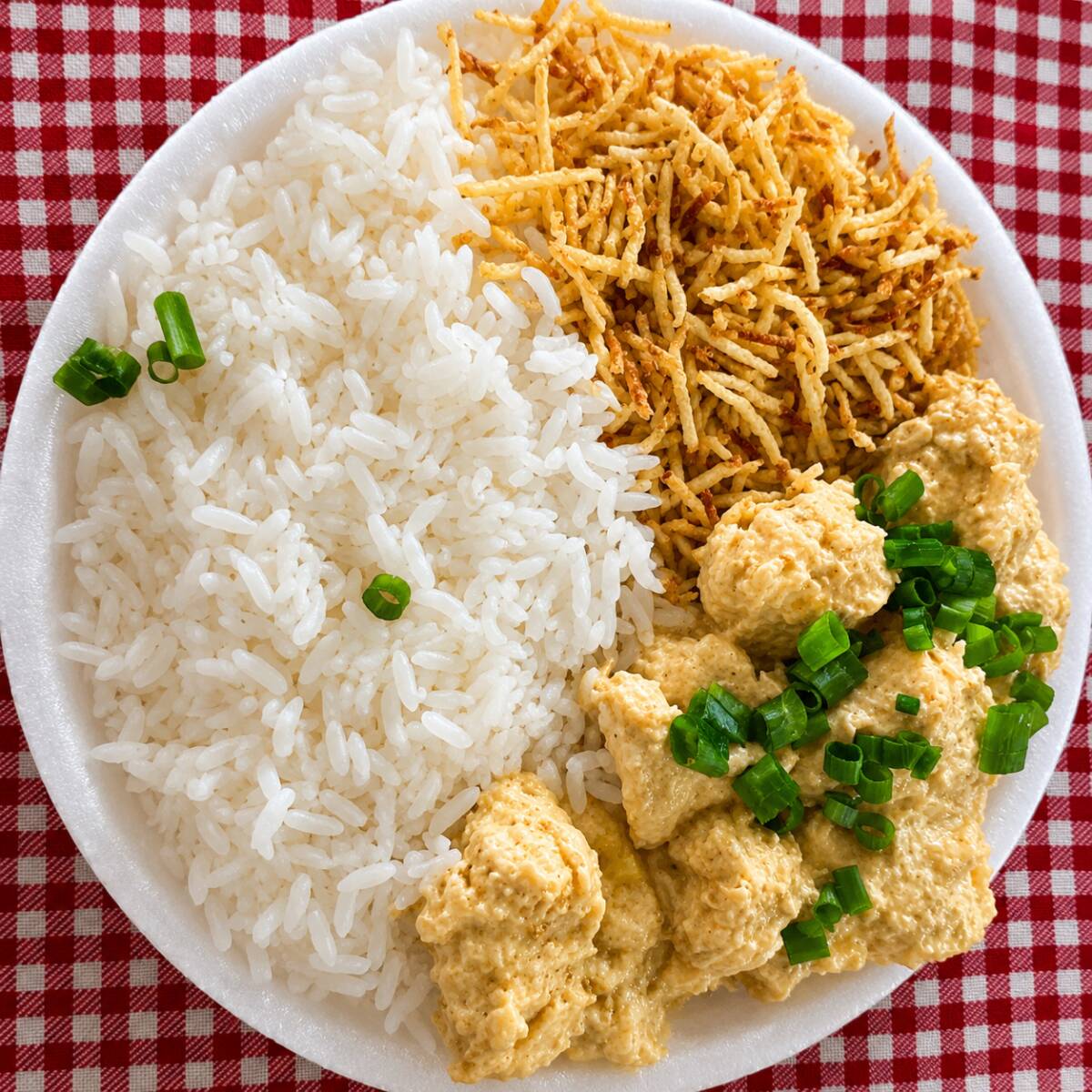 arroz, strogonoff, batata