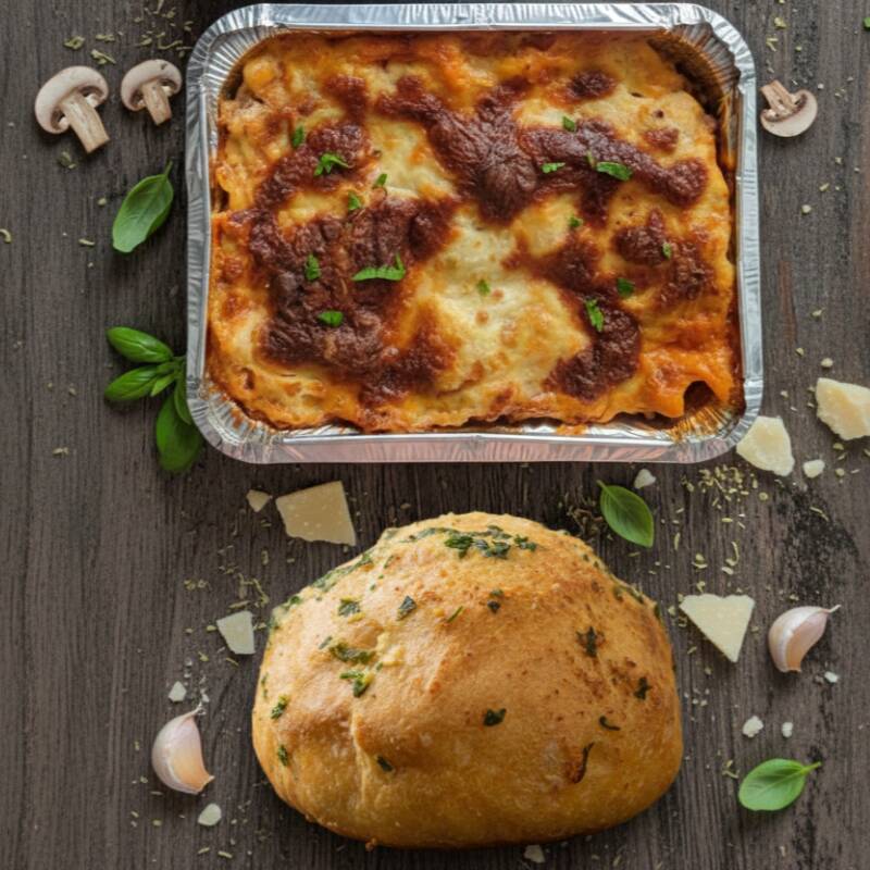 Combo Lasaña Grande + 1 Pza de Pan de Ajo