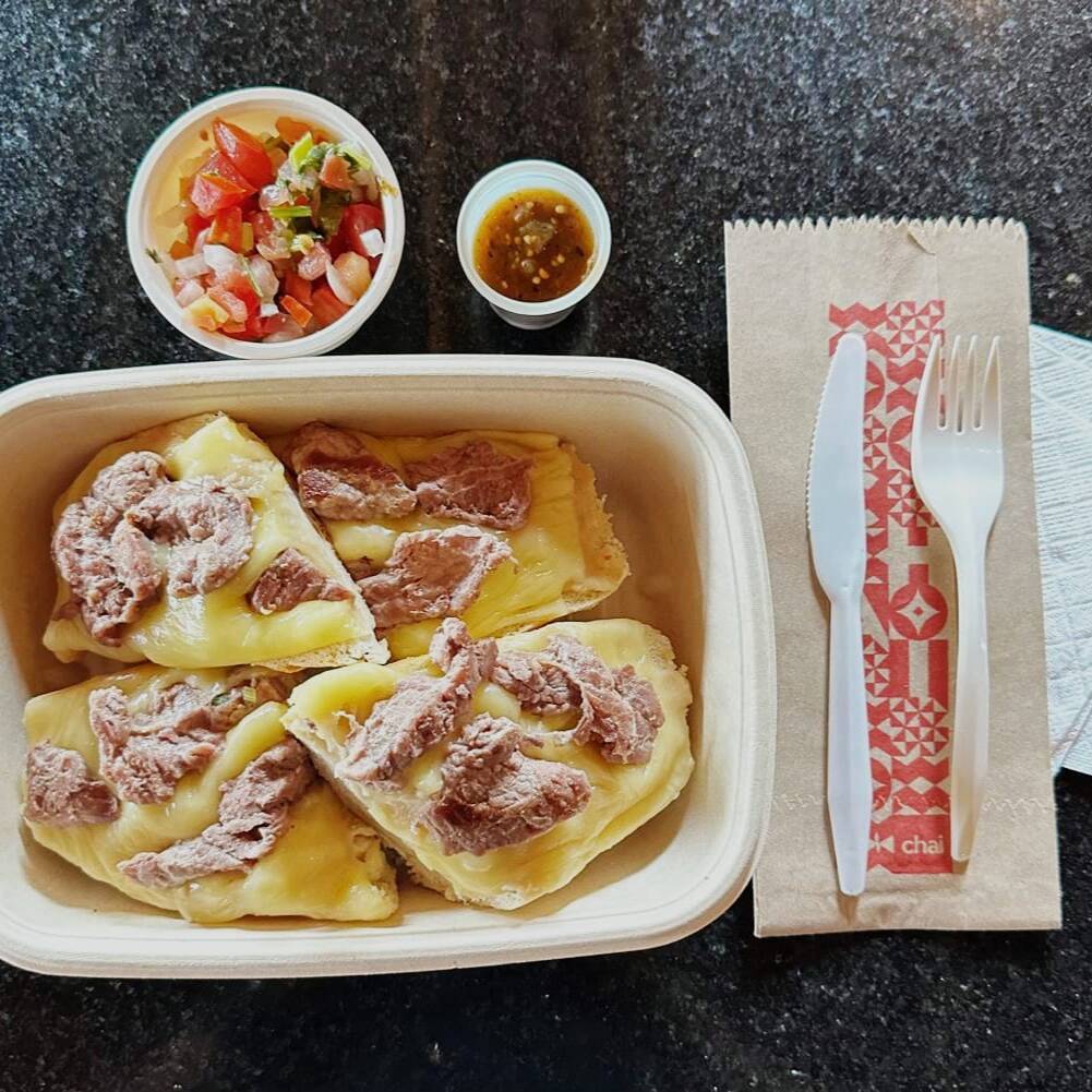 Molletes Arrachera