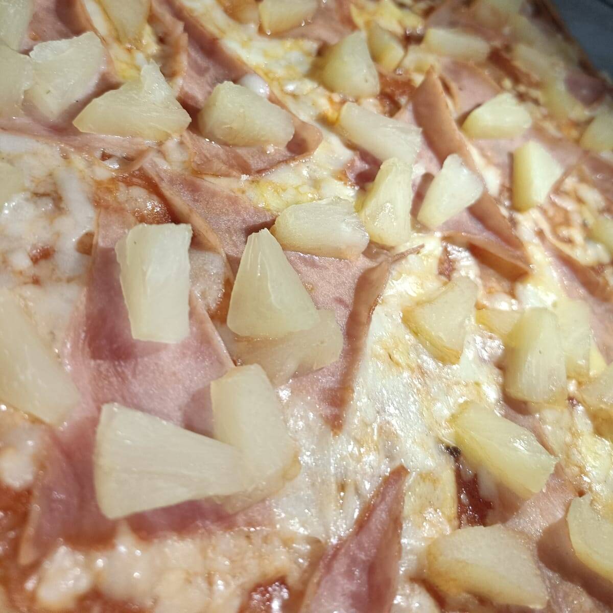 Pizza Hawaiana