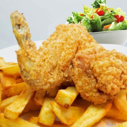 Pollo Broaster con Papas Fritas