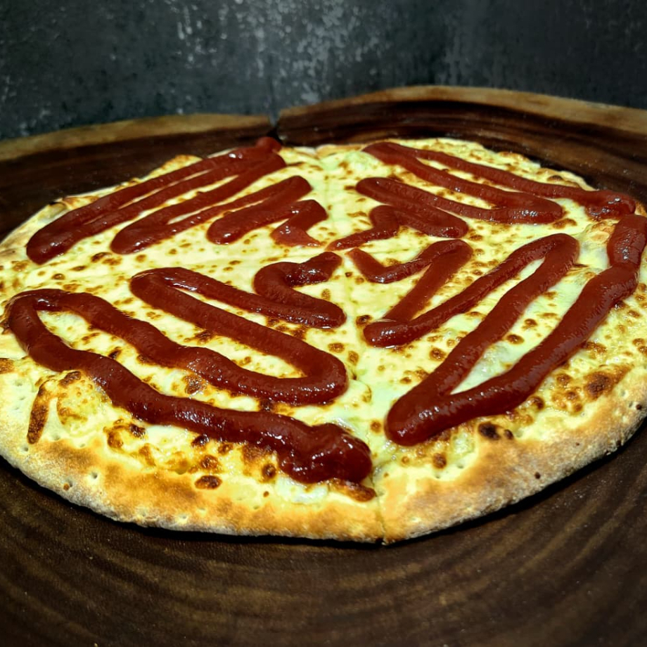 MASSA / MUSSARELA E GOIABADA CREMOSA