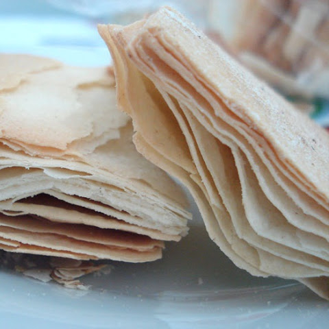 a tradicional bolacha 7 capas, com camadas bem fininhas e super leve. Uma delícia!! Aprox.300g