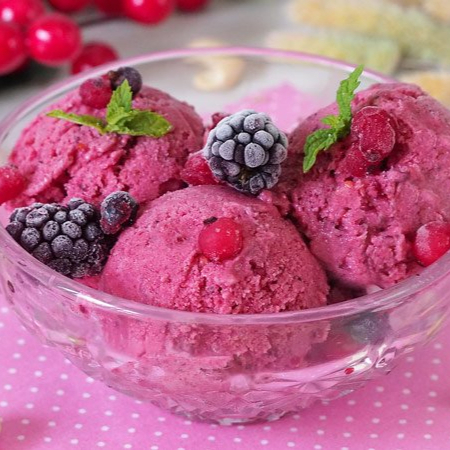 Helado de frutos rojos marca GELATO