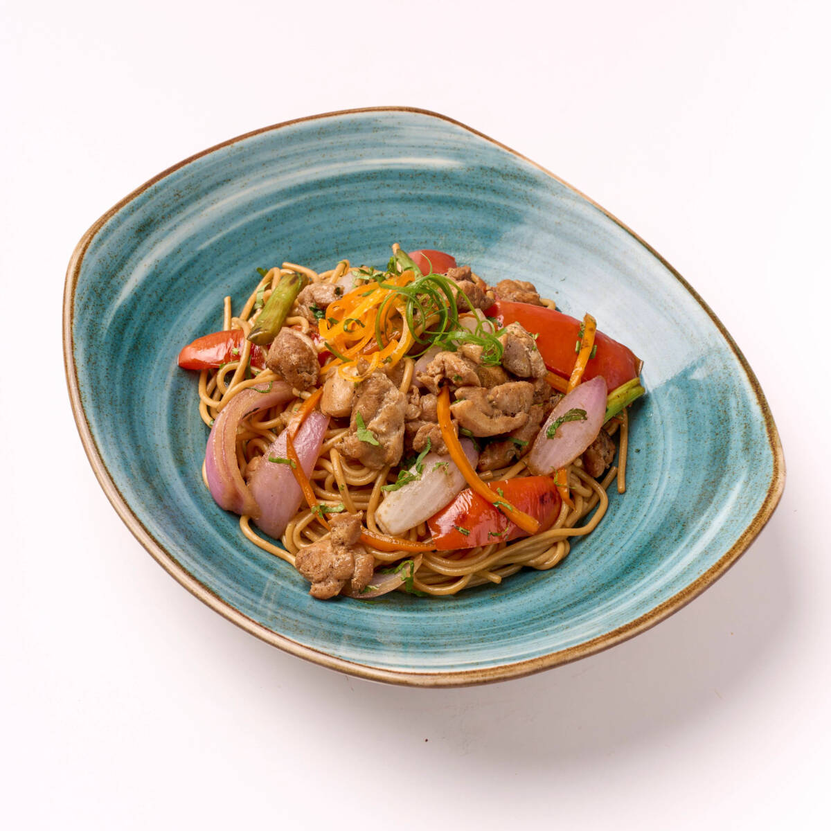 Tallarín Salteado de Pollo