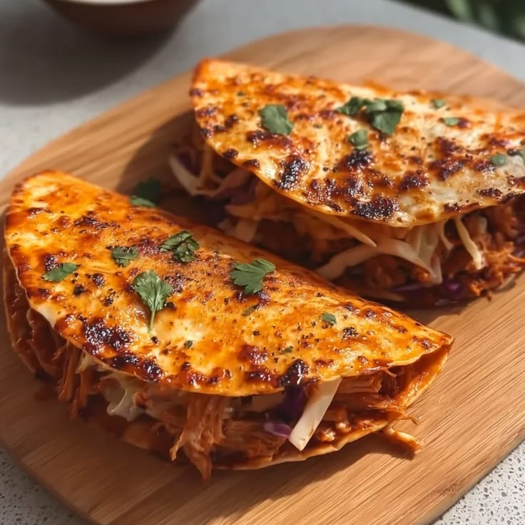 Quesabirria / Tortilla De Harina Grande