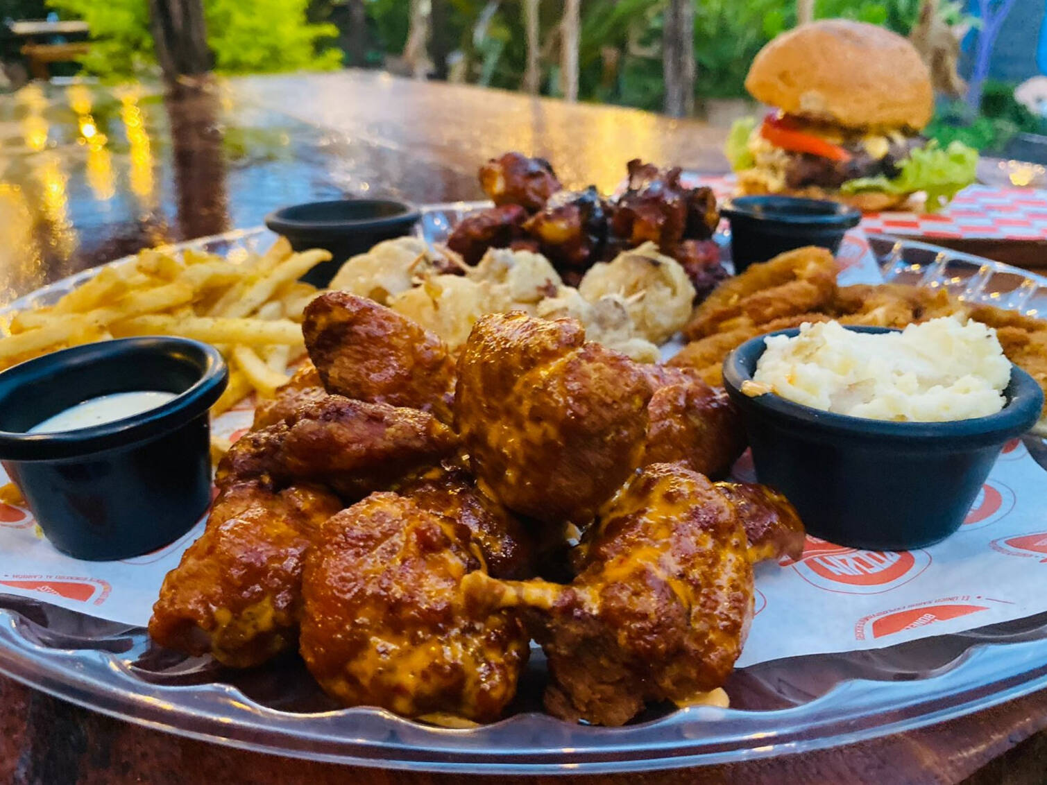 ROCKIN WINGS & BONELESS