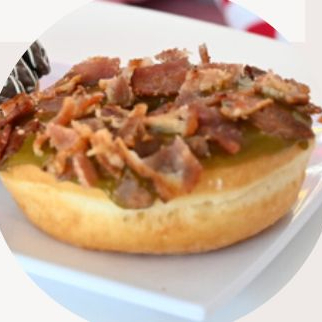 Dona Maple con Tocino