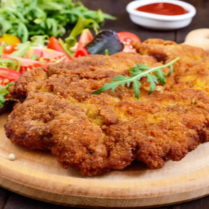 Milanesa Empanizada + Ensalada + Papas