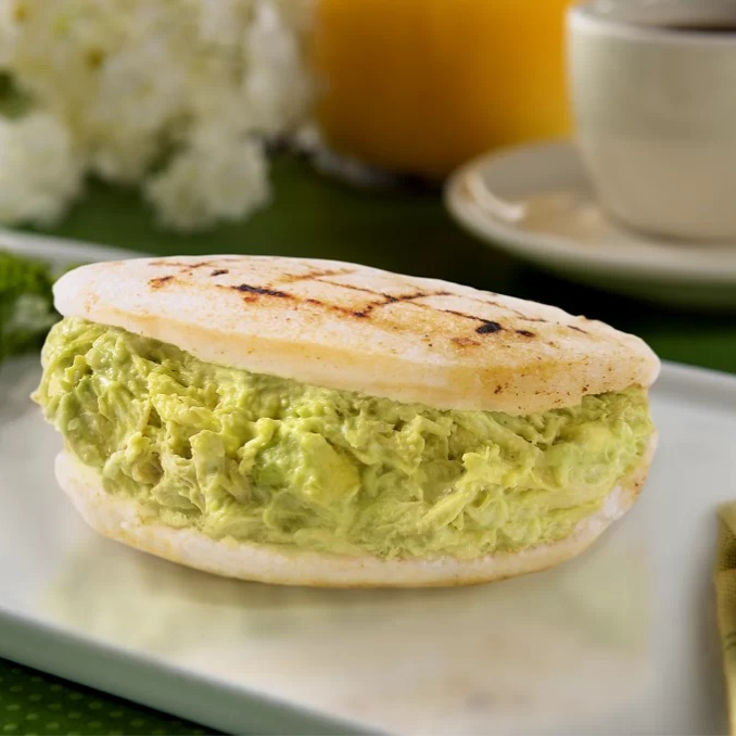Arepa Reina Pepiada