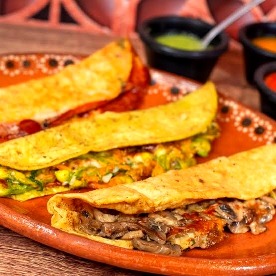 Quesadilla de tinga de pollo