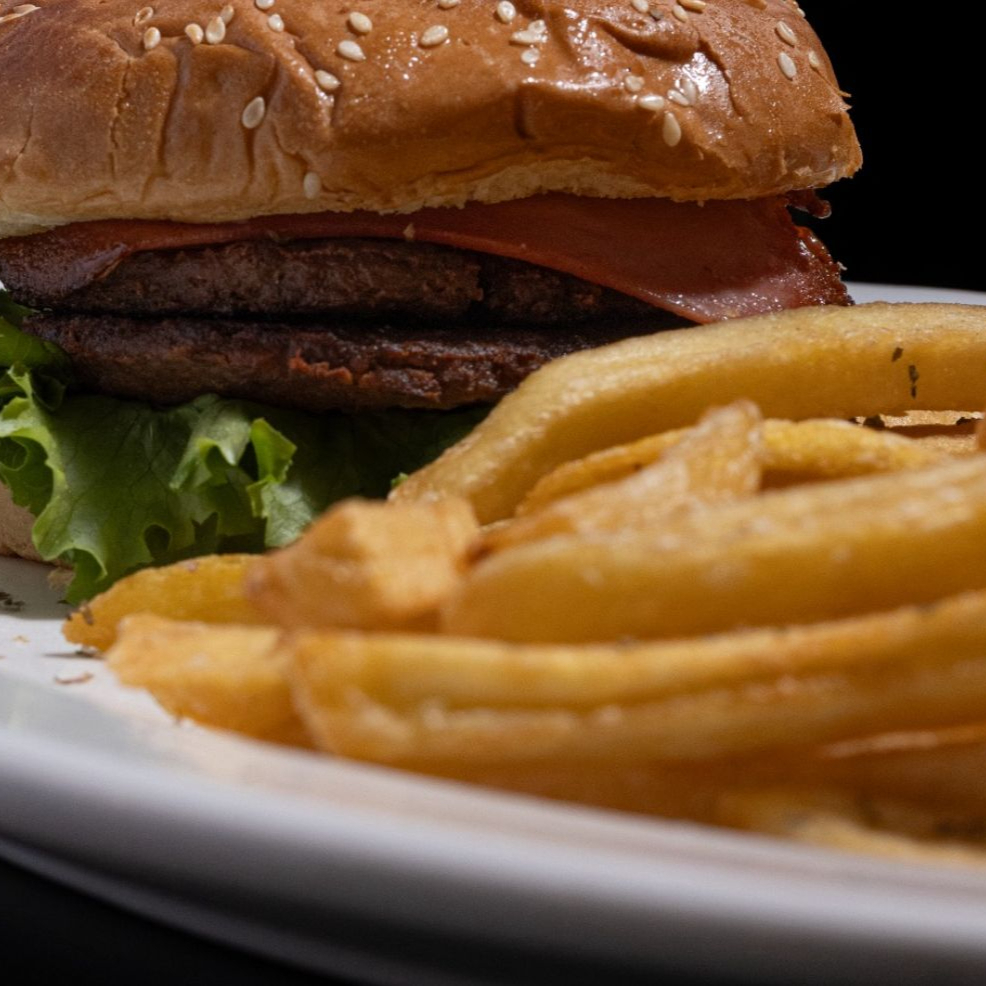 Hamburguesa con Papas Fritas